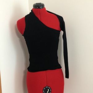 Arden B Black One Sleeve Asymmetrical Tank Top